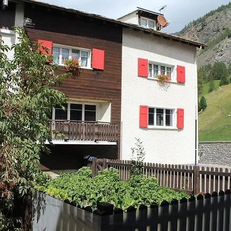 Haus Dorf 7 *