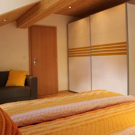 Apartment Haus Dorf 7 *