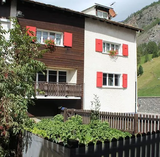 Haus Dorf 7 *